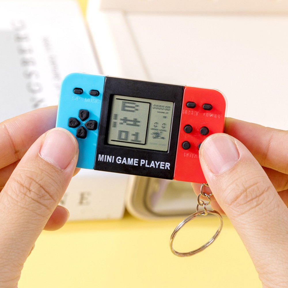 Classic Tetris Handheld Game C - مراجعة Gaming Console Keychain وسعره