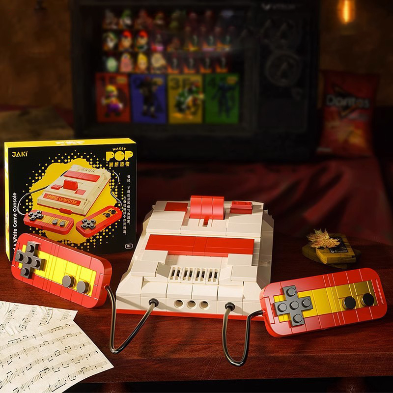 Creative Retro Electronic Type - مراجعة Gaming Console Lego وسعره