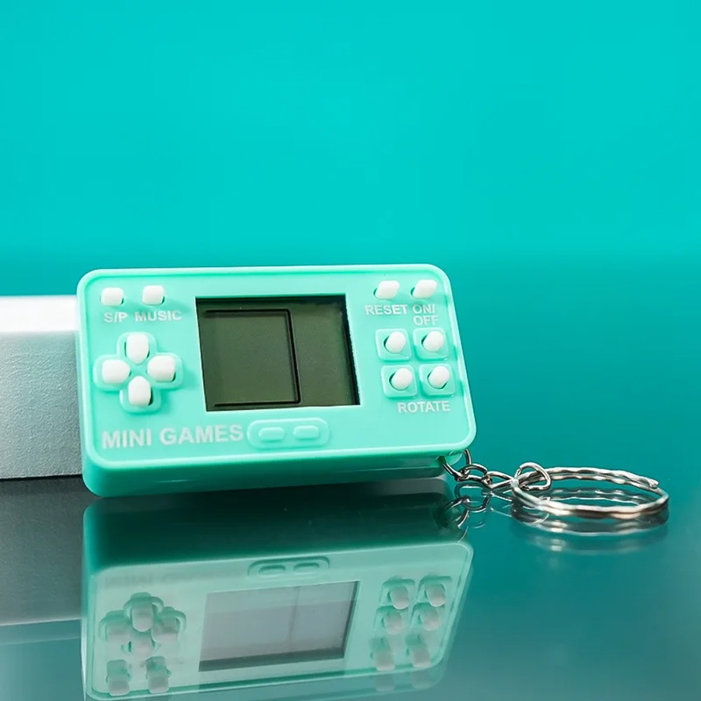 Electronic Keychain Game Machi - مراجعة Gaming Console Keychain وسعره